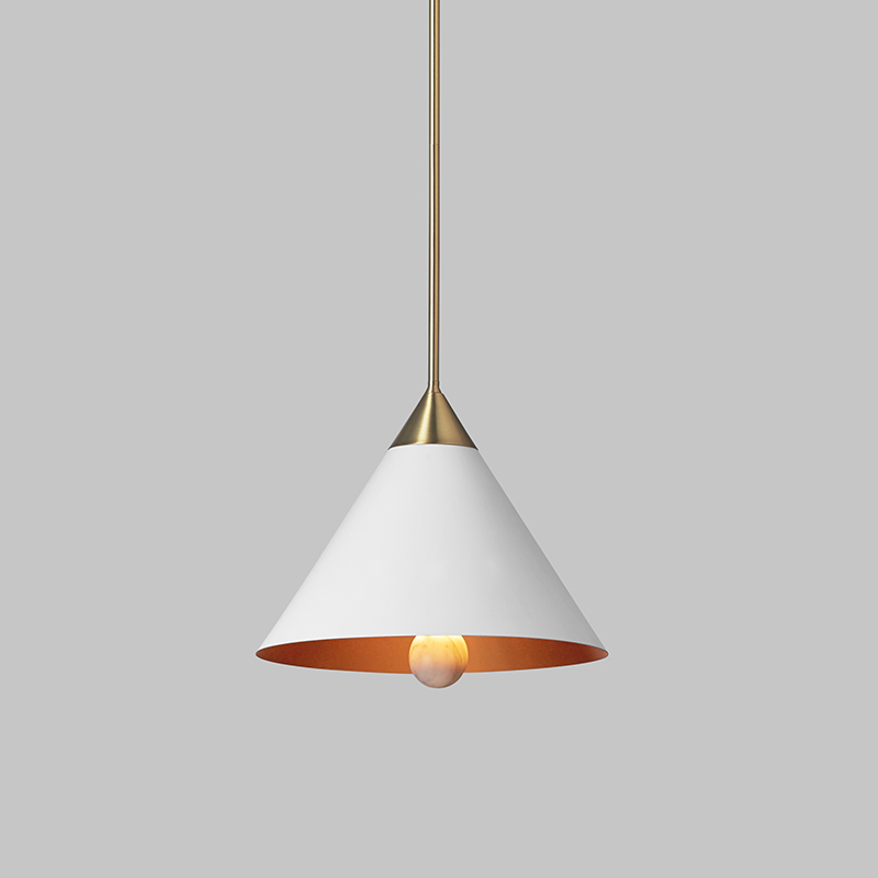 💡 Люстра Cleo Pendant Brass & White designed by Kelly Wearstler купить 💡 в Москве с доставкой, цена в Theretro